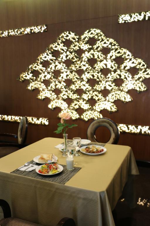 King'S Town Hotel Kaohsiung Dış mekan fotoğraf