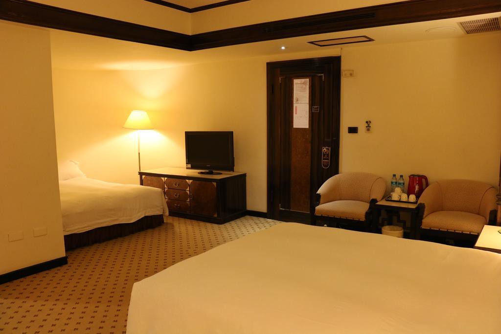 King'S Town Hotel Kaohsiung Dış mekan fotoğraf
