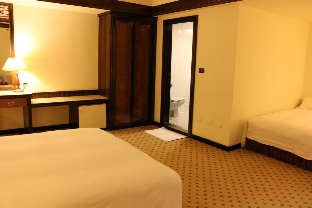 King'S Town Hotel Kaohsiung Dış mekan fotoğraf