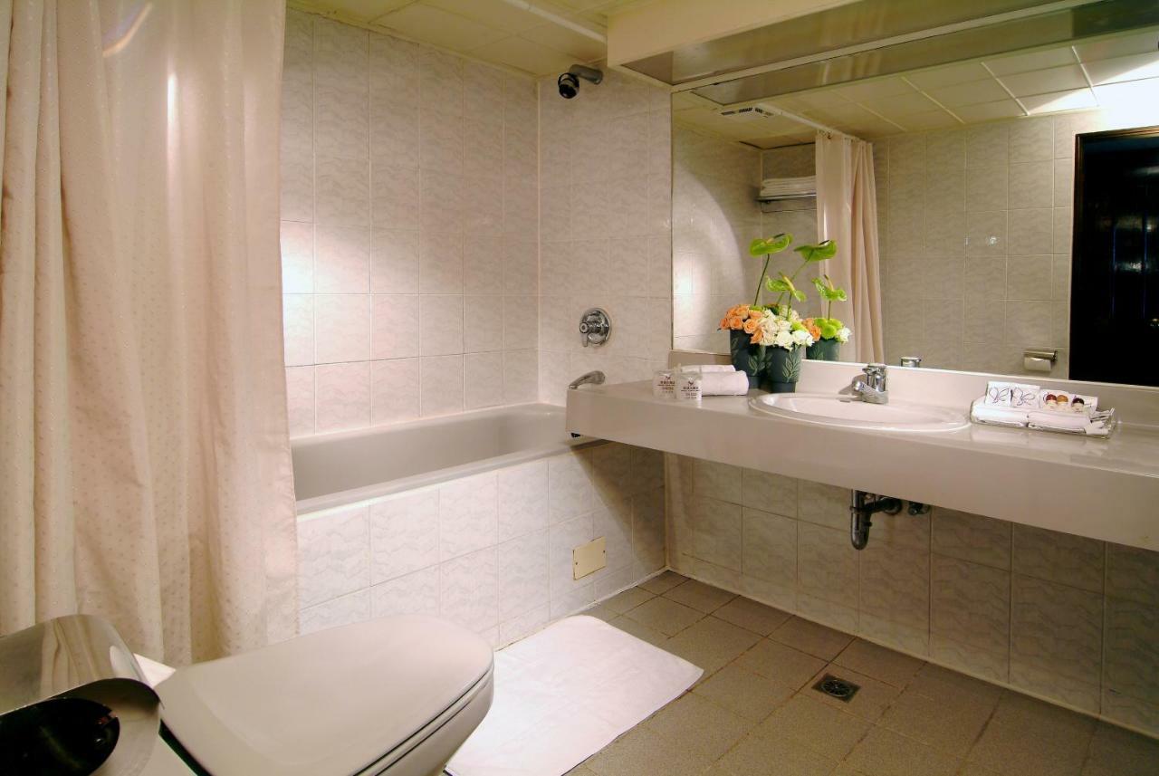 King'S Town Hotel Kaohsiung Dış mekan fotoğraf
