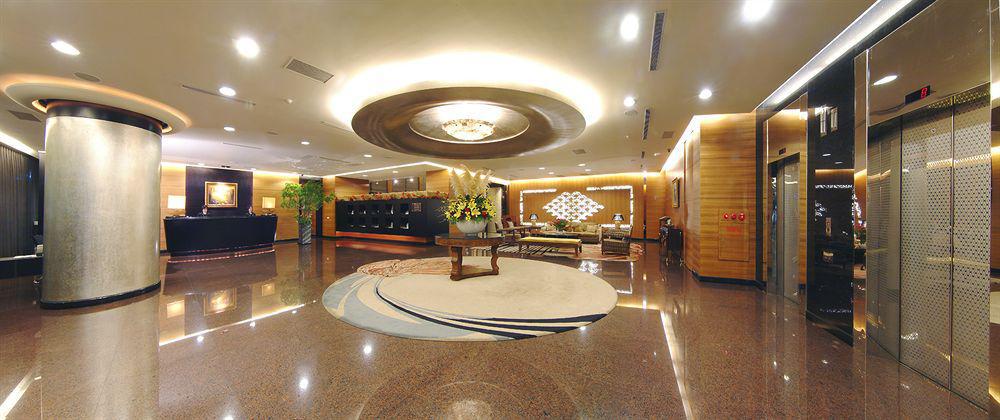 King'S Town Hotel Kaohsiung Dış mekan fotoğraf
